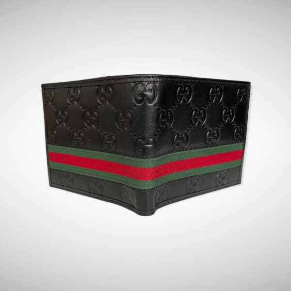 signature web wallet with middle green red black